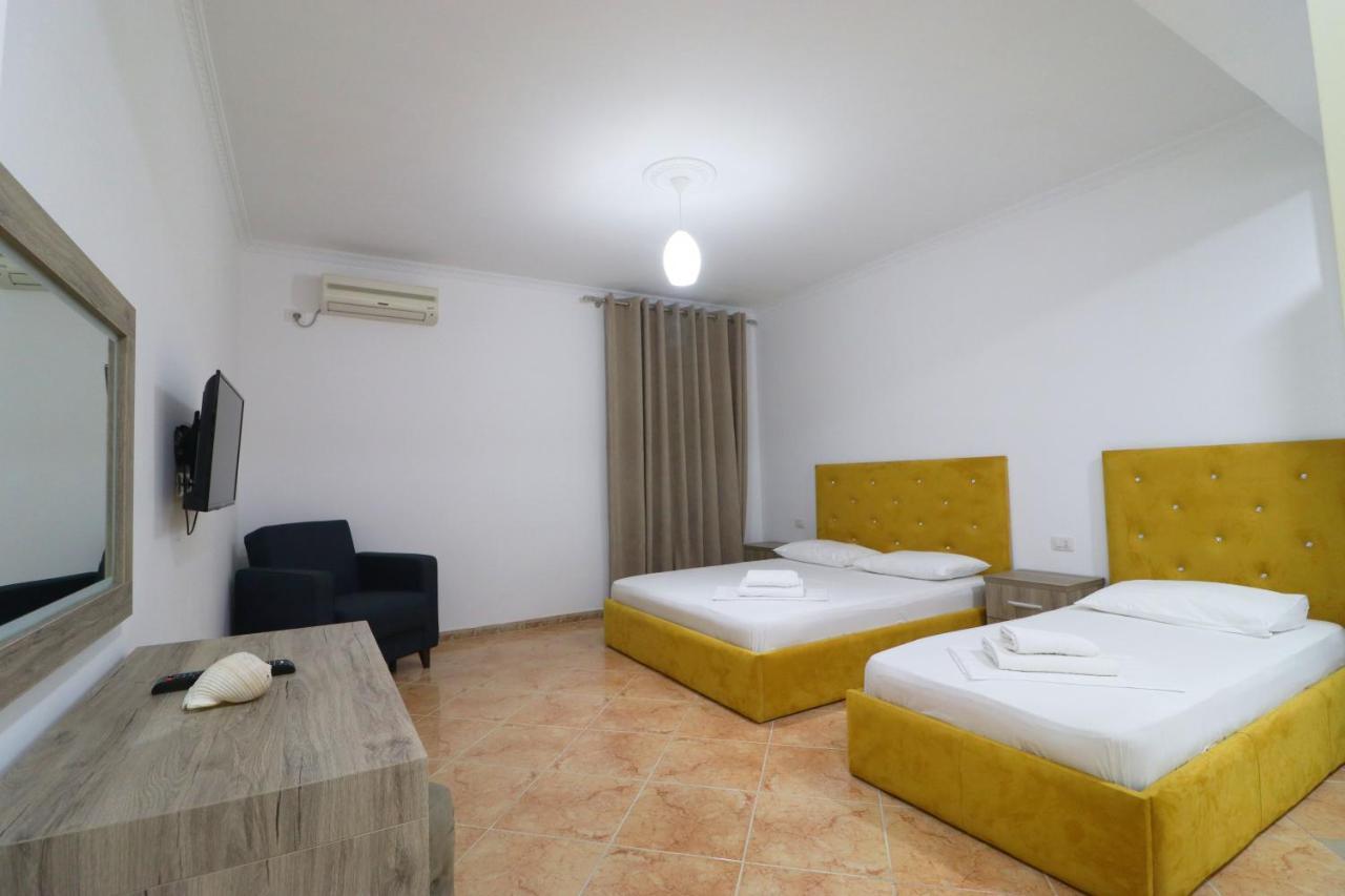 Hotel Kristal فلورا المظهر الخارجي الصورة